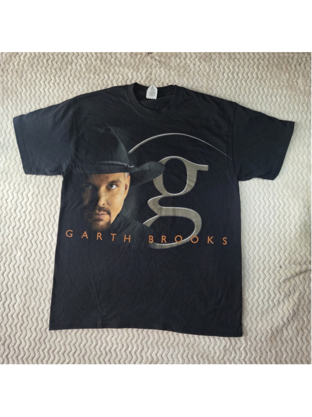 garth brooks shirt size large